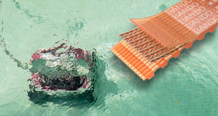 Illustrative collage: Bando BANCOLLAN belt construction and a pool cleaner under water