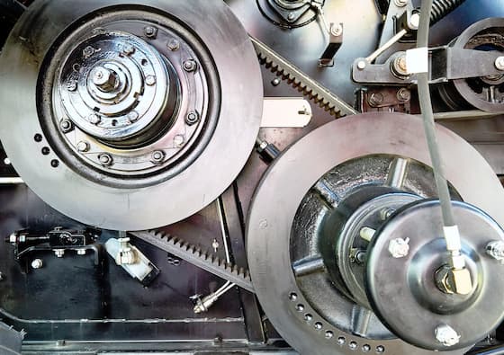 BECKER asymmetrical variable speed pulley in use