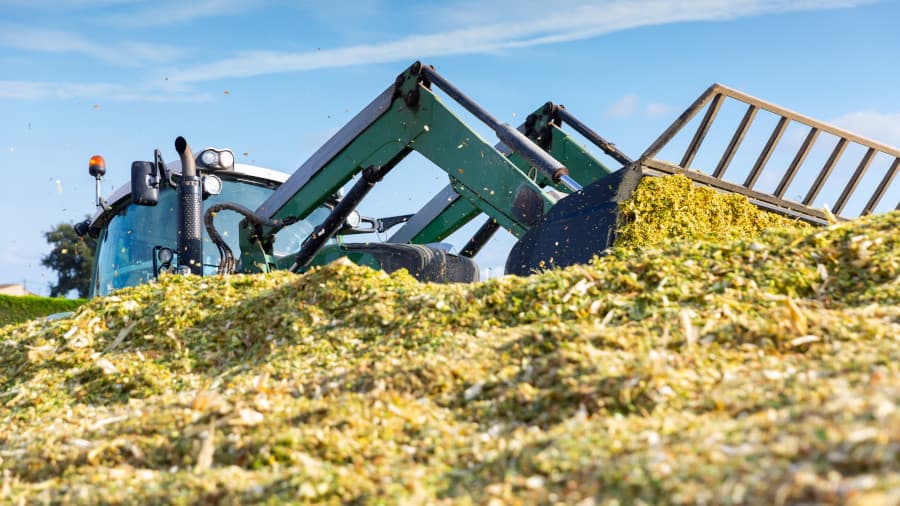 Demanding operating conditions in silage handling